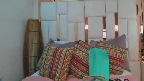 Megan  online show from 04.15.26