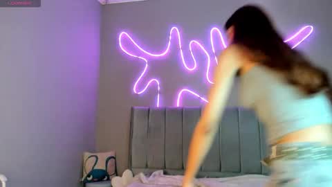 meganpeach_ online show from 12.01.25