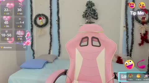 Snapshot of meganqueen2 chatting on 12.22.24 Megan Queen online show from 12.22.24