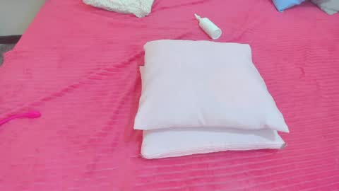 Megan Queen online show from 04.01.26