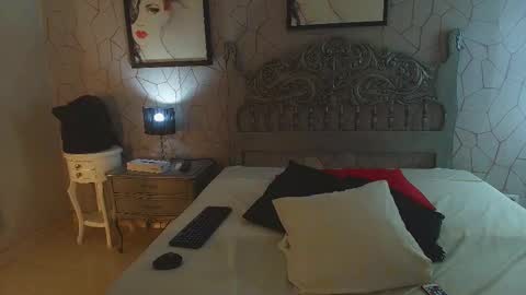 Snapshot of meganrousx chatting on 03.14.26 Megan online show from 03.14.26