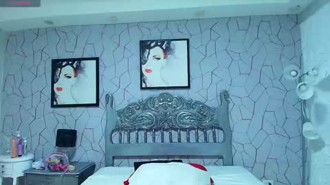 Snapshot of meganrousx chatting on 03.23.26 Megan online show from 03.23.26