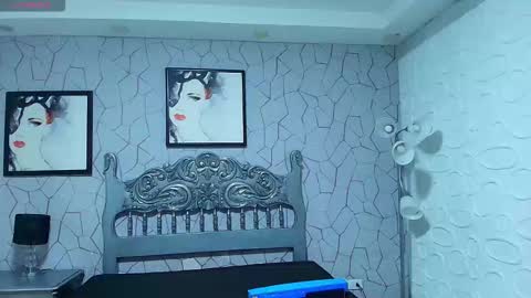 Snapshot of meganrousx chatting on 03.25.26 Megan online show from 03.25.26