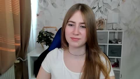 Snapshot of meganx_candy chatting on 03.18.26 Megan online show from 03.18.26