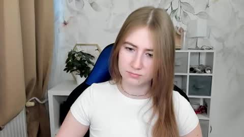 Snapshot of meganx_candy chatting on 03.20.26 Megan online show from 03.20.26