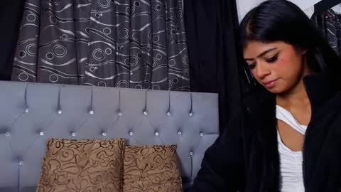 Snapshot of meggan_07 chatting on 11.09.25 meggan online show from 11.09.25