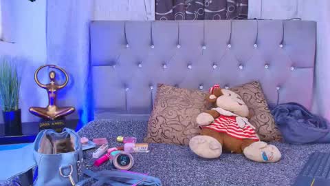 Snapshot of meggan_07 chatting on 11.29.25 meggan online show from 11.29.25