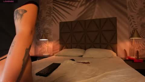 MEGGY MAE online show from 03.26.26