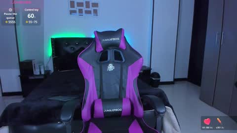 Snapshot of meghan_as chatting on 02.05.25 meghan_as online show from 02.05.25