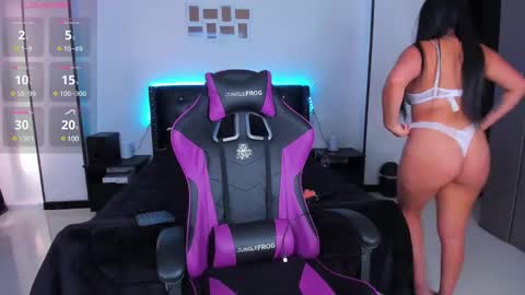 Snapshot of meghan_as chatting on 02.27.25 meghan_as online show from 02.27.25