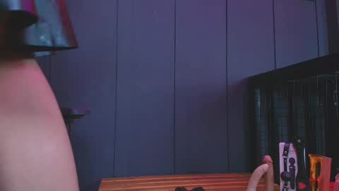 Snapshot of meghan_baker21 chatting on 09.23.25 Megahn online show from 09.23.25