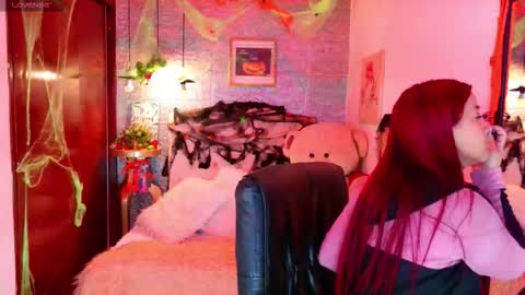 Snapshot of meghan_nill chatting on 10.04.25 Meghan online show from 10.04.25