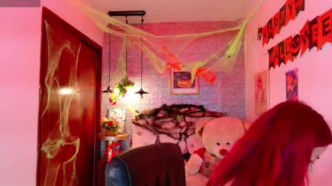 Snapshot of meghan_nill chatting on 10.14.25 Meghan online show from 10.14.25