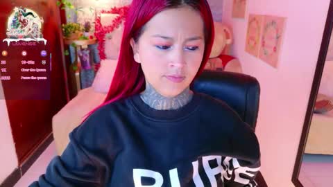 Snapshot of meghan_nill chatting on 12.18.25 Meghan online show from 12.18.25