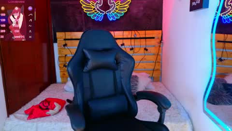 Snapshot of meghan_nill chatting on 04.10.26 Meghan online show from 04.10.26