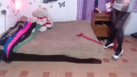 MEGHAN   online show from 12.24.24