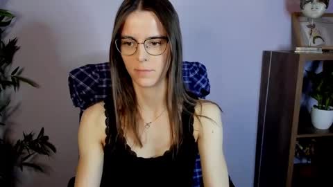 Snapshot of megi_erotic chatting on 03.07.25 Megi online show from 03.07.25