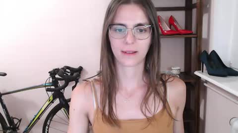 Megi online show from 03.28.26