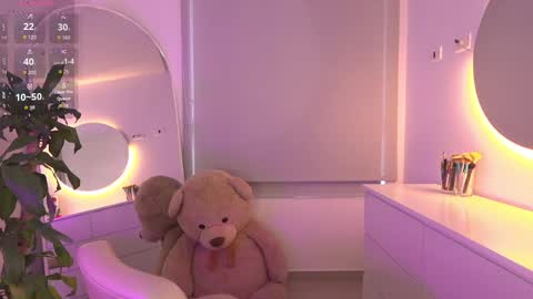 meiis3 online show from 09.08.25