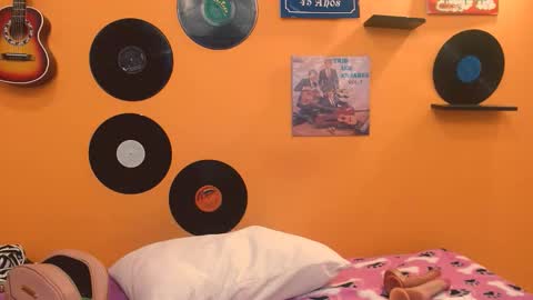 MEIS online show from 12.02.25