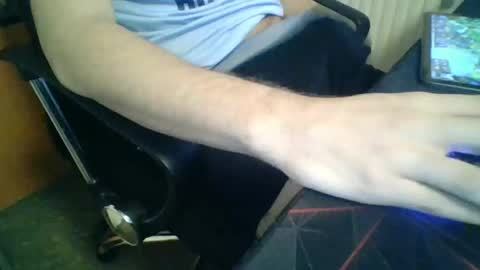 Snapshot of meks5544 chatting on 01.01.25 meks5544 online show from 01.01.25