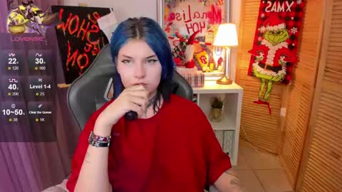 Snapshot of mekurisu chatting on 12.30.24 mekurisu online show from 12.30.24