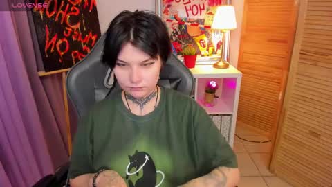 Snapshot of mekurisu chatting on 01.27.25 mekurisu online show from 01.27.25