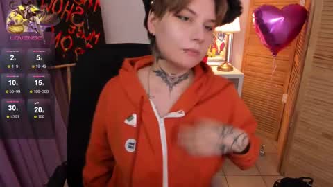 Snapshot of mekurisu chatting on 02.20.25 mekurisu online show from 02.20.25