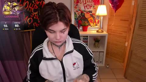 Snapshot of mekurisu chatting on 02.24.25 mekurisu online show from 02.24.25