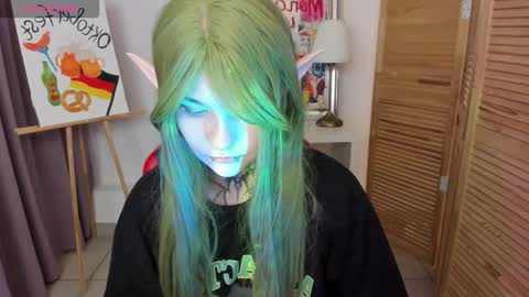 Snapshot of mekurisu chatting on 10.09.25 mekurisu online show from 10.09.25