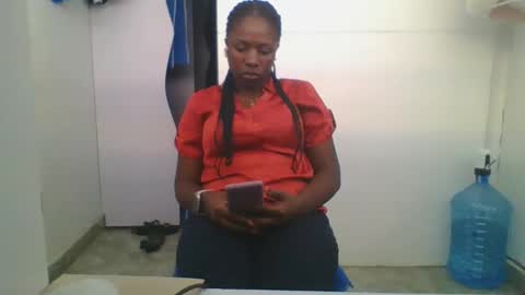 pretty online show from 03.03.25