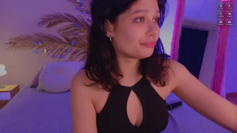 Snapshot of melan1e_ chatting on 01.23.25 mel online show from 01.23.25