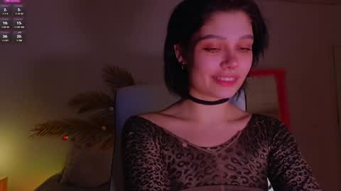 Snapshot of melan1e_ chatting on 02.02.25 mel online show from 02.02.25