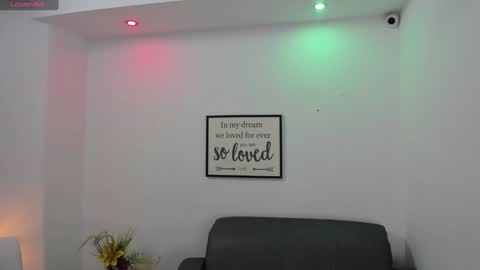 Snapshot of melan_owen chatting on 02.08.25 melan_owen online show from 02.08.25