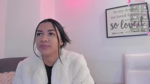 Snapshot of melan_owen chatting on 10.17.25 melan_owen online show from 10.17.25