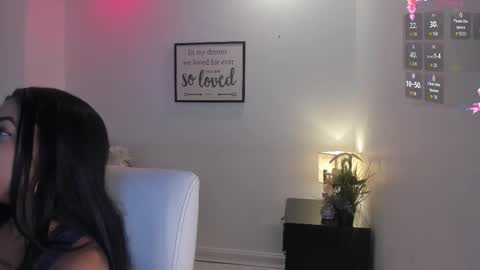 Snapshot of melan_owen chatting on 11.20.25 melan_owen online show from 11.20.25