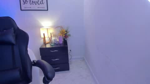 melan_owen online show from 06.03.26