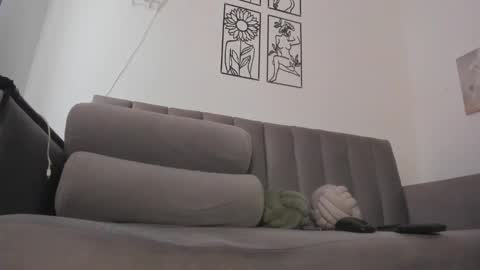 Snapshot of melani_greyy chatting on 11.20.25 melani greyy online show from 11.20.25