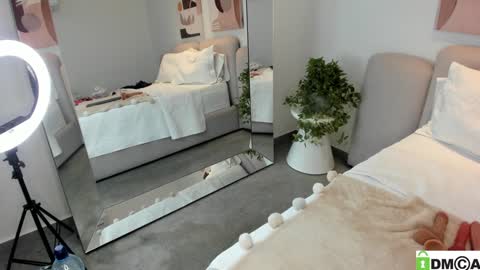 Melanie Baez online show from 02.06.25