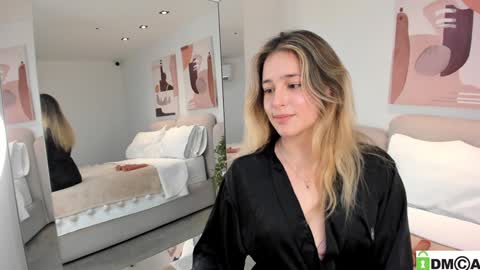 Melanie Baez online show from 02.07.25