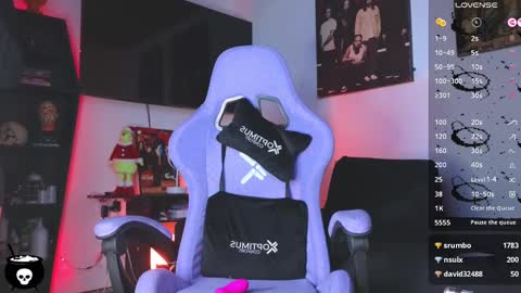 Snapshot of melanie_nyx chatting on 12.24.24 Mel online show from 12.24.24