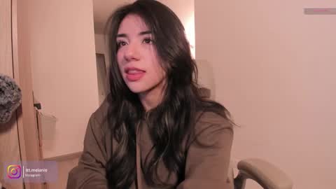 Snapshot of melanie_owo chatting on 10.10.25 Melanie online show from 10.10.25