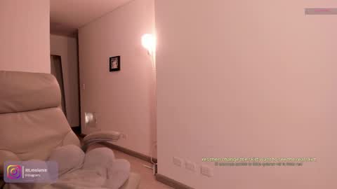 Snapshot of melanie_owo chatting on 10.30.25 Melanie online show from 10.30.25