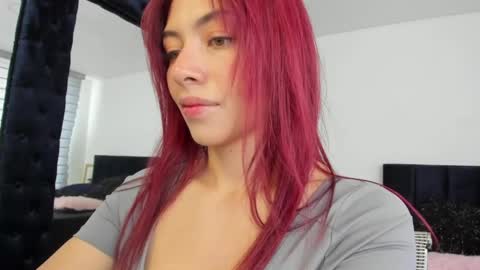 Melanie roux  online show from 04.20.26