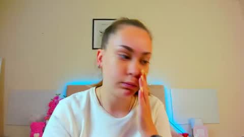 Snapshot of melaniecutys chatting on 07.05.26 Melania online show from 07.05.26