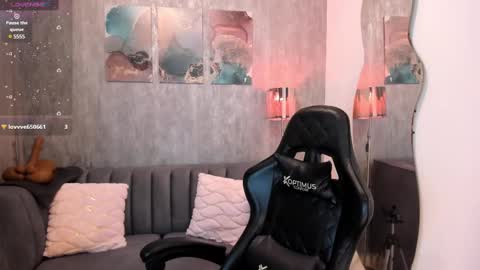 Snapshot of melaniehudson_ chatting on 03.05.25 Melanie online show from 03.05.25