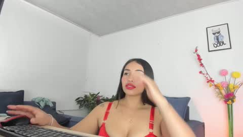 melaniie_roussel online show from 09.15.25