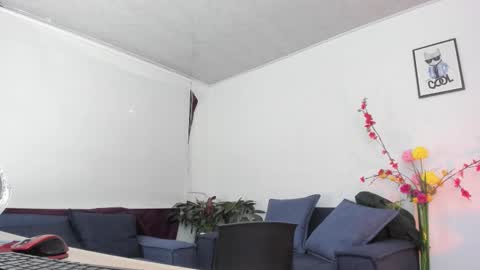 melaniie_roussel online show from 11.13.25