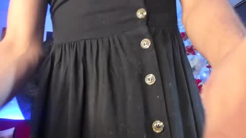 Snapshot of melannia_hills chatting on 01.08.25 melannia_hills online show from 01.08.25