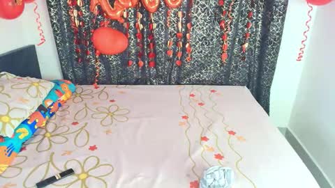 Snapshot of melannia_hills chatting on 09.21.25 melannia_hills online show from 09.21.25